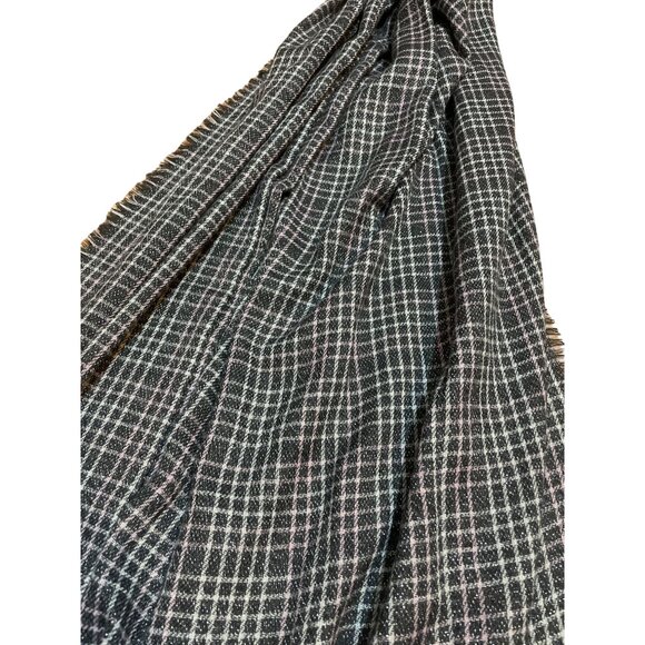 NWT LC Lauren Conrad Plaid Grey Pink Scarf - Picture 2 of 2